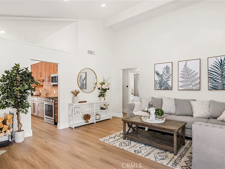 27546 Genil — Photo 1