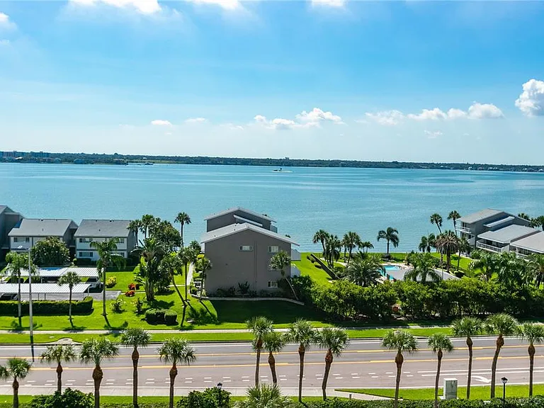 1290 Gulf Blvd #907 — Photo 31