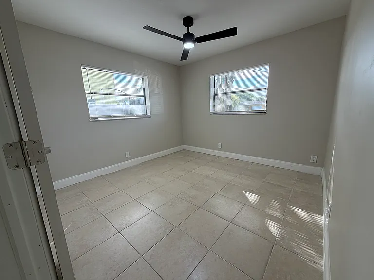 NW 46th Ave — Photo 10