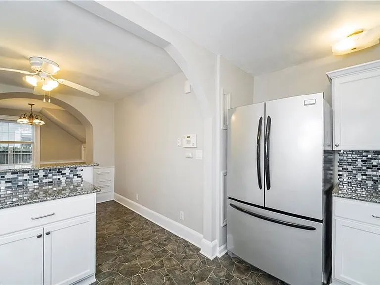 847 Marvin Ave — Photo 9