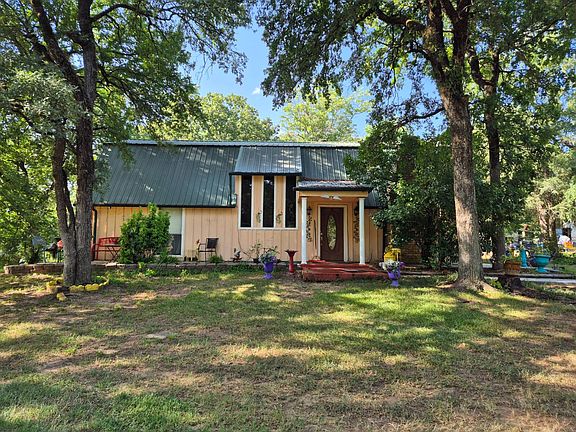 3rd image of 335 Riverbluff Rd