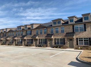 325F Landrum Pl, Clarksville, TN 37043
