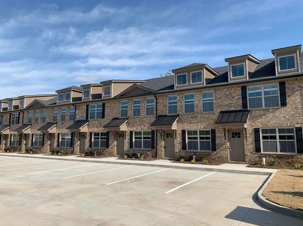 325F Landrum Pl, Clarksville, TN 37043