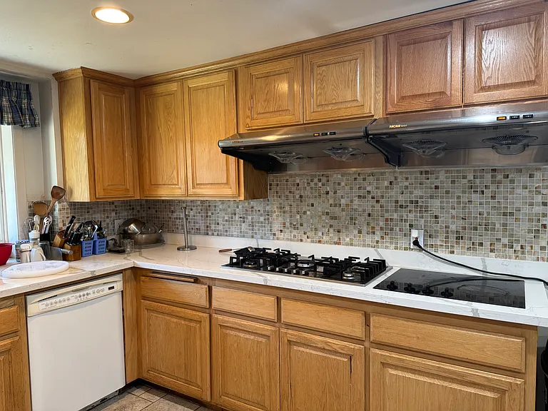 1820 E North Hills Dr — Photo 24