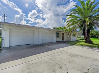 605 BARNES PARKWAY, NOKOMIS, FL 34275