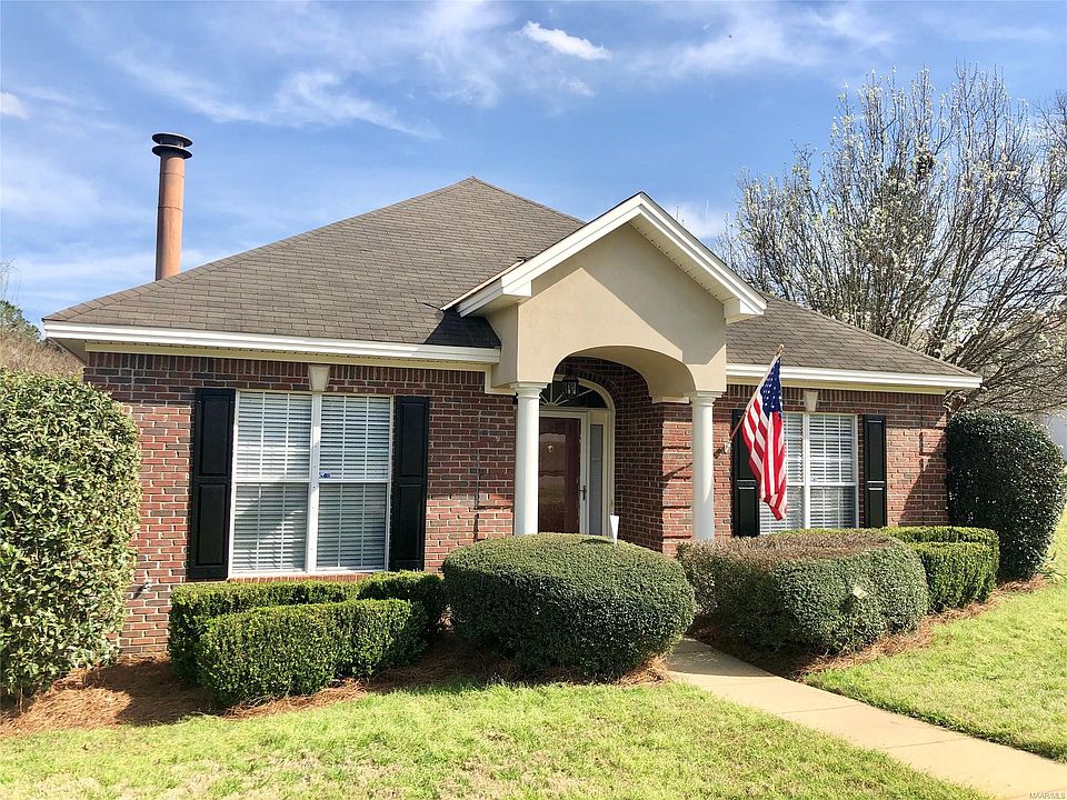1st image of 301 Tecumseh Ct