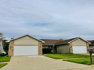 1002 Waters Edge Rd #1002, Champaign, IL 61822