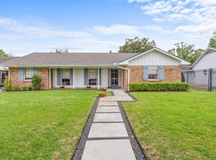 6158 Burgoyne Rd, Houston, TX 77057