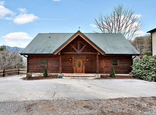 22 Turtle Dr, Maggie Valley, NC 28751