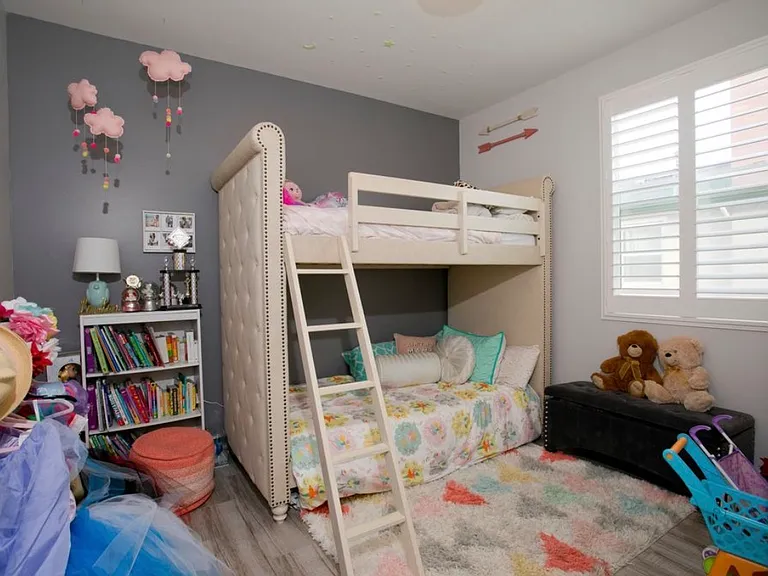 7873 Modern Oasis Dr — Photo 9