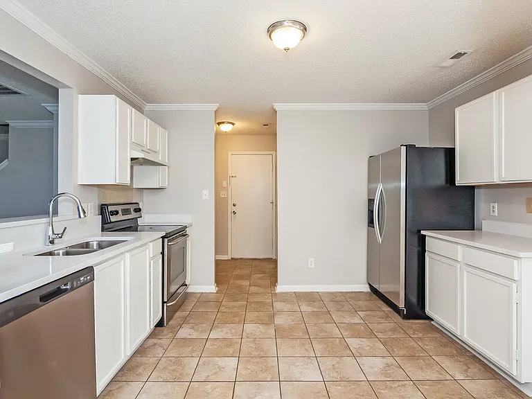 1431 Nature Pl — Photo 8
