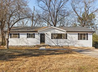 7635 Austin Dr, Chattanooga, TN 37416