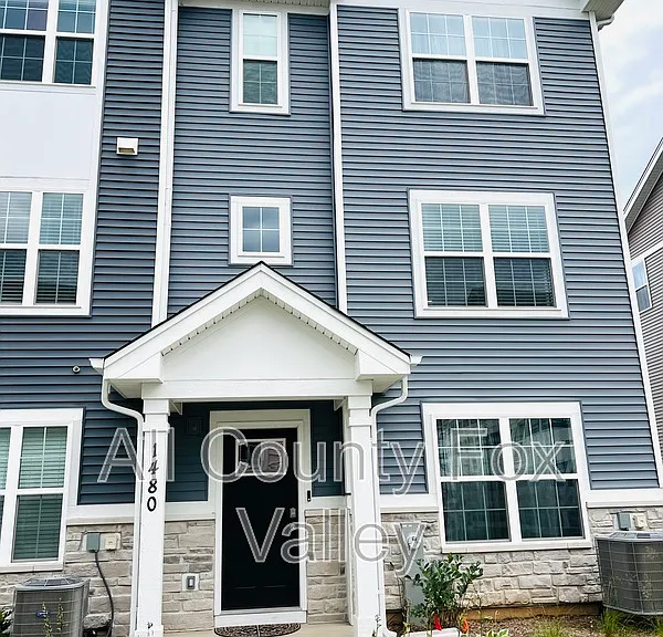 1480 Yosemite Way — Photo 1