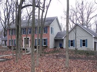 43W336 Steeple Cir, Elgin, IL 60124