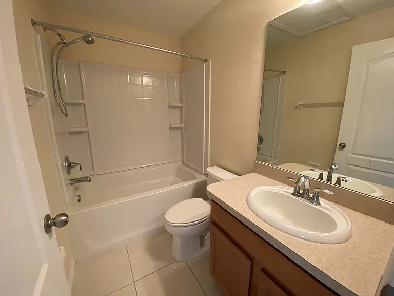 4185 Winding Vine Dr — Photo 13