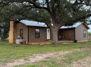 18525 N Us Highway 377, London, TX 76854