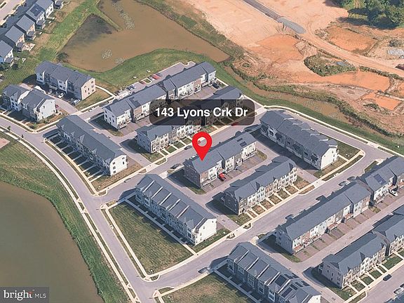 3rd image of 143 Lyons Creek Dr