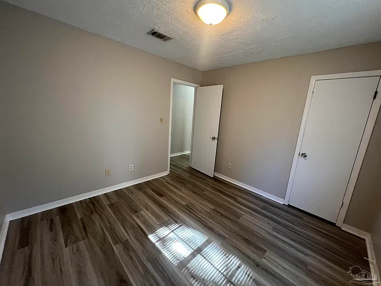 842 Amberway Dr — Photo 19