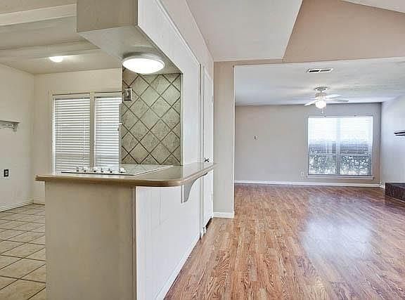 3rd image of 3616 Canary Dr