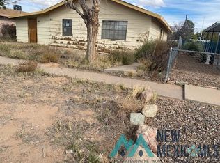 611 S 10th St, Deming, NM 88030