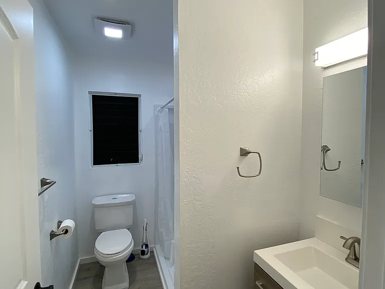 402 E Lanikaula St #A — Photo 27