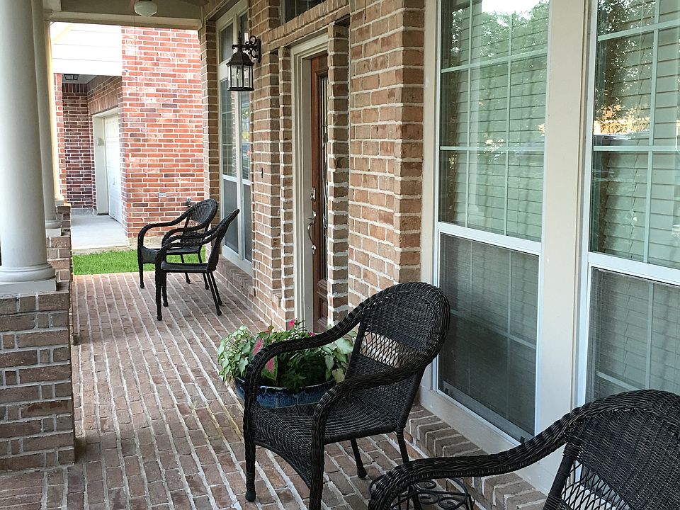 1st image of 26718 Temple Park Ln