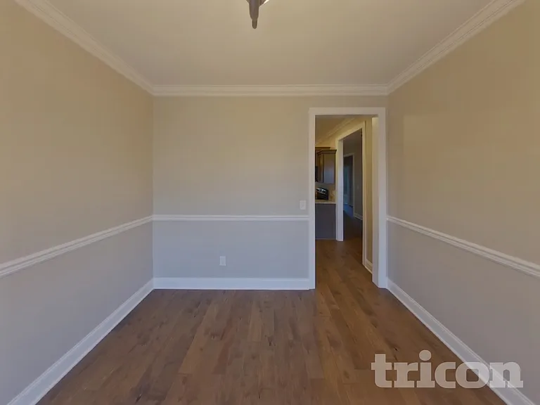 5105 Cloverhill Dr — Photo 6