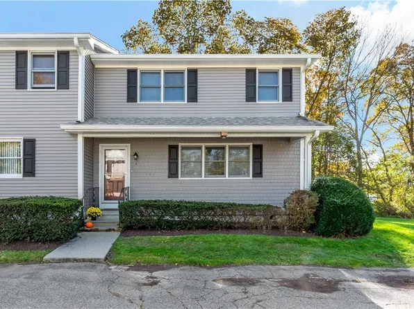 447 Stafford Rd APT F4, Tiverton, RI 02878
