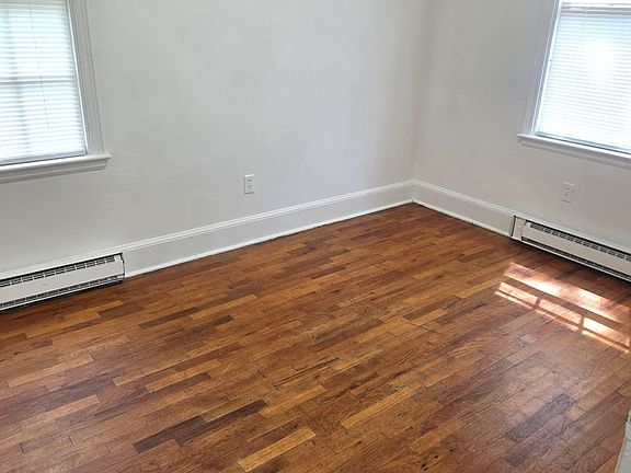 2nd image of 20 Franklin St