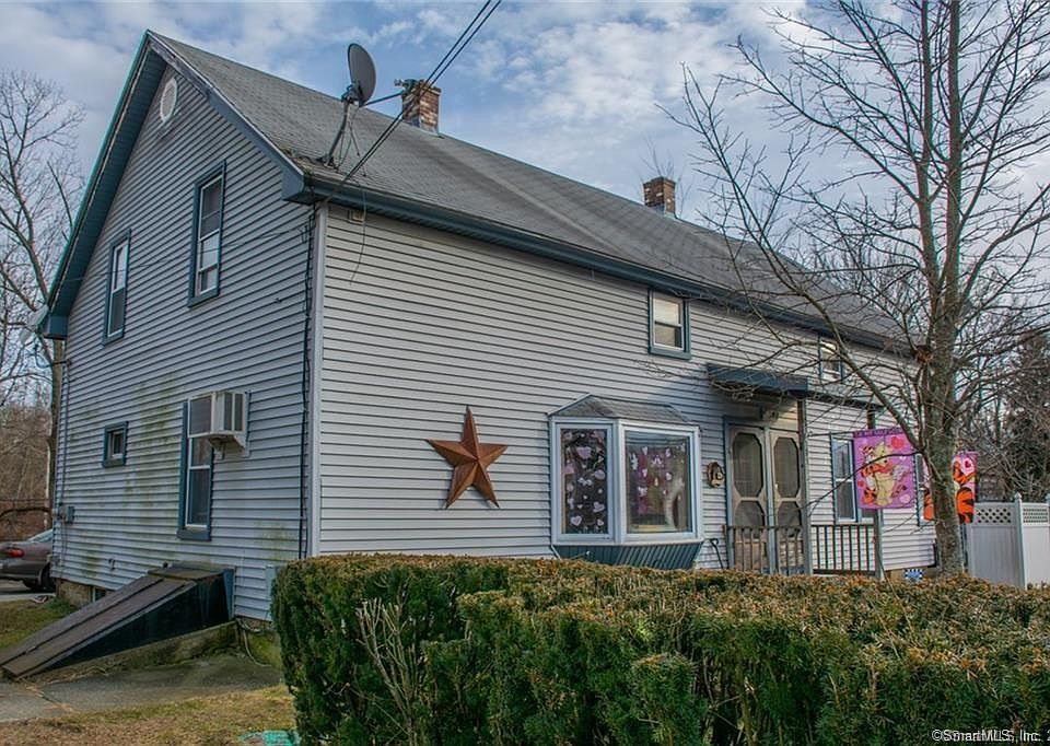 85 Main St, Moosup, CT 06354 Zillow