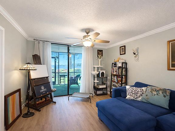 4th image of 110 Lake Emerald Drive #103