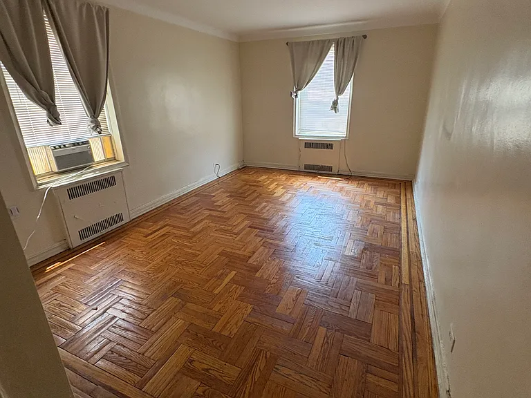 430 Ocean Pkwy #1 — Photo 2