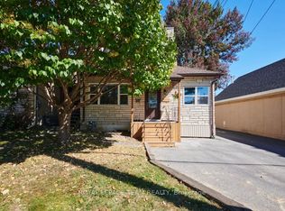 321 Mona Ave, Ottawa, ON K1L 6Z9