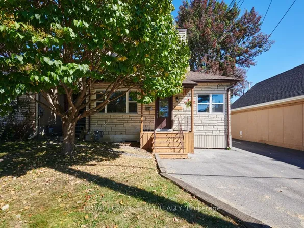 321 Mona Ave, Ottawa, ON K1L 6Z9