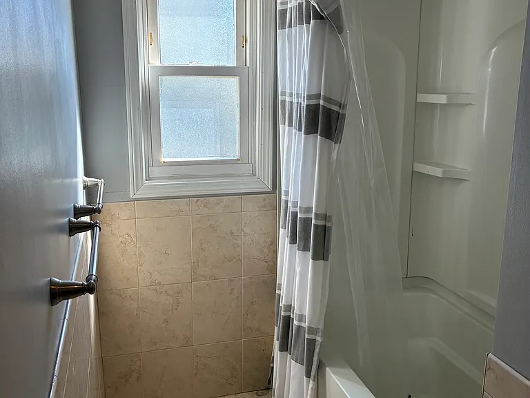 77 King St #1 — Photo 5
