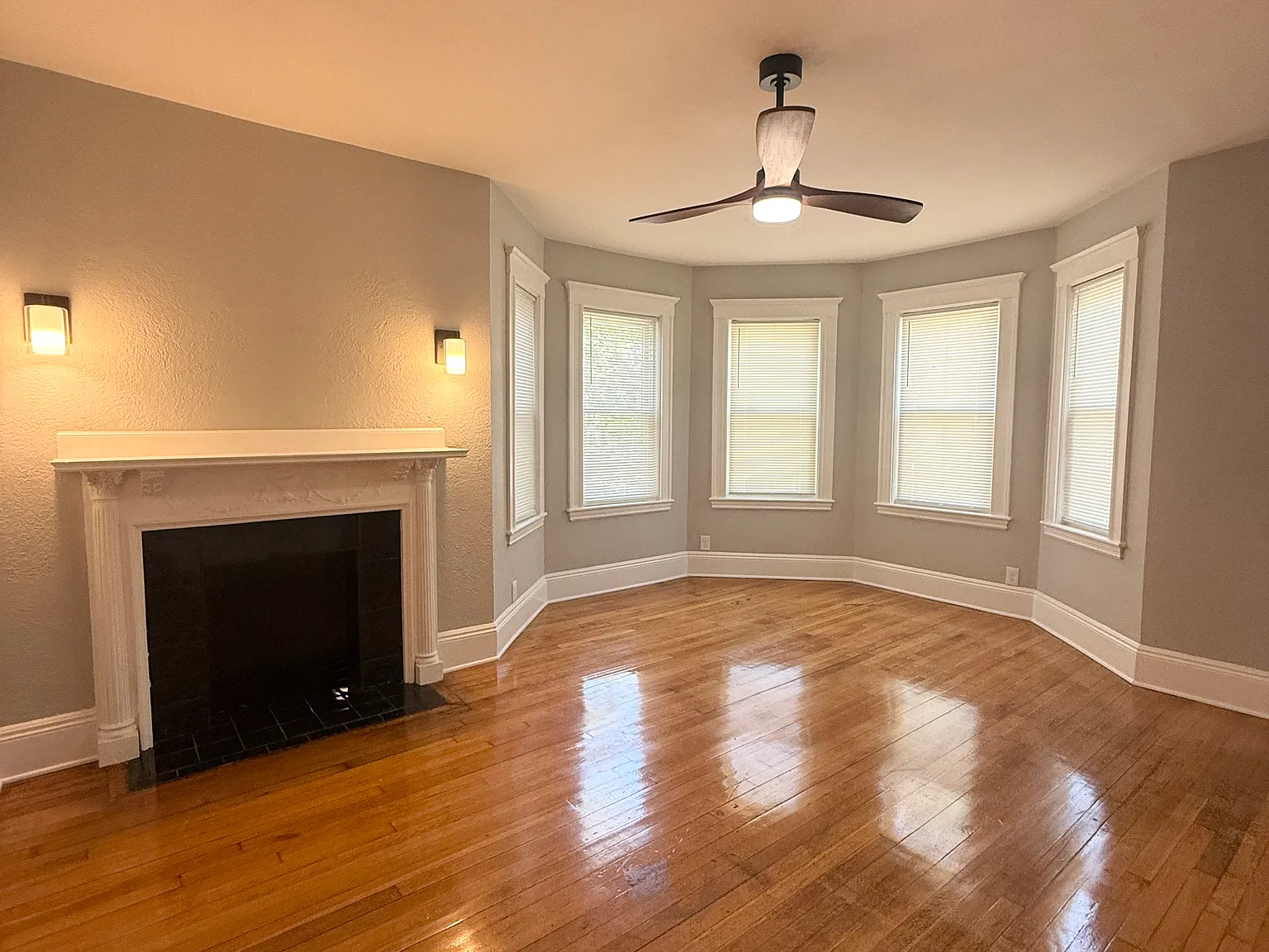 3 bed, $3,300 — Photo 3