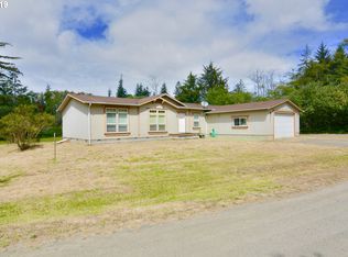 2396 Ocean Blvd SE, Coos Bay, OR 97420