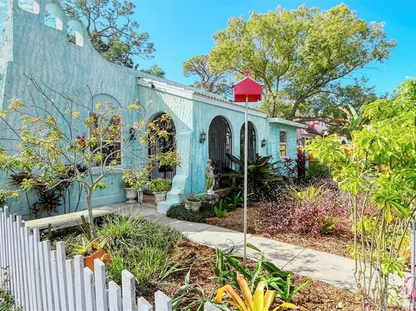1370 13th St, Sarasota, FL 34236