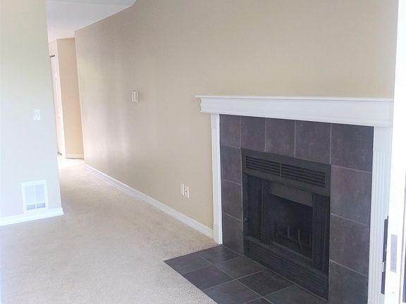 3rd image of 16170 SE Eastgate Way APT G304
