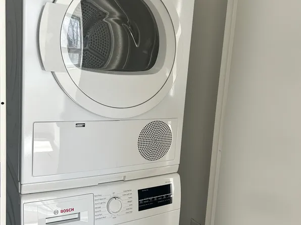 107 Columbia Heights image 5 of 6