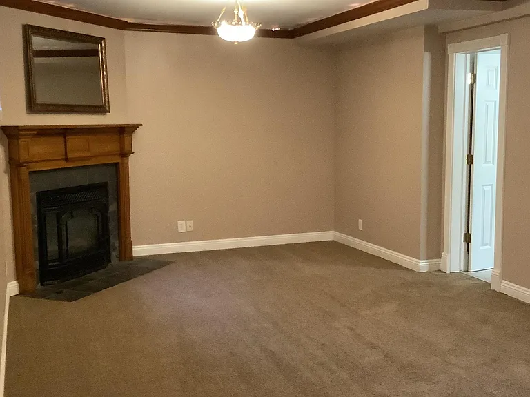 4833 Meredeth St — Photo 30