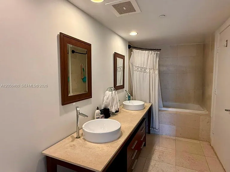 475 Brickell Ave #1012 — Photo 6