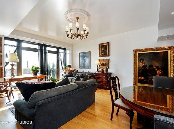 4th image of 310 S Michigan Ave Unit 2203