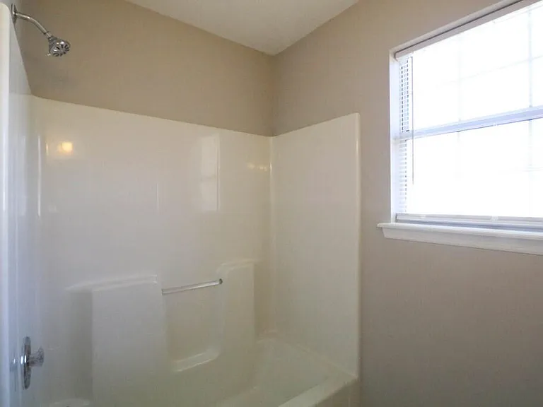 4505 Guinevere Ct — Photo 20