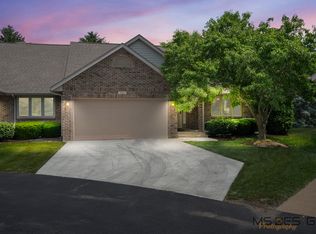 814 Croatian Ct, Sycamore, IL 60178