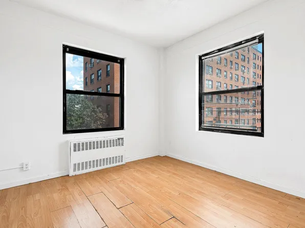 99-32 66th Road image 4 of 26