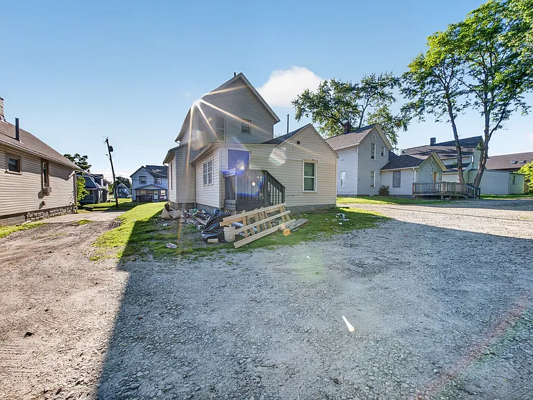 511 Brown St — Photo 34