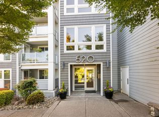 520 SE Columbia River Dr APT 327, Vancouver, WA 98661