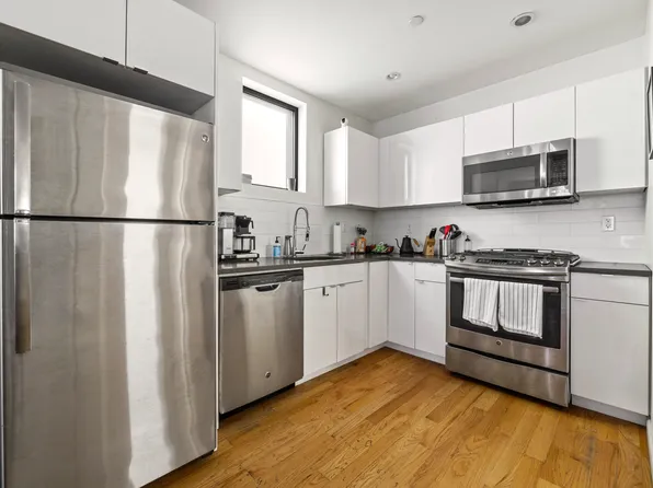 504 Humboldt Street image 2 of 7