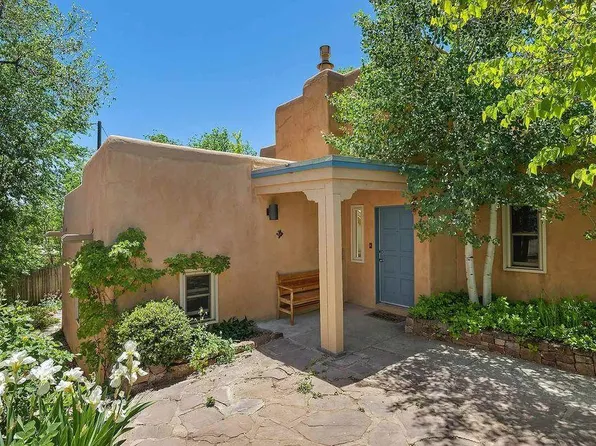 1322 Cibola Cir, Santa Fe, NM 87501